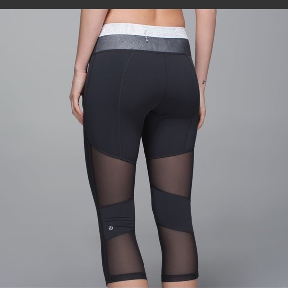 LuluLemon Mesh With Me Crop tights - Picture 1 of 8